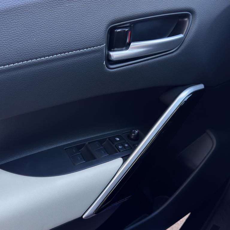 TOYOTA Corolla Cross - Foto