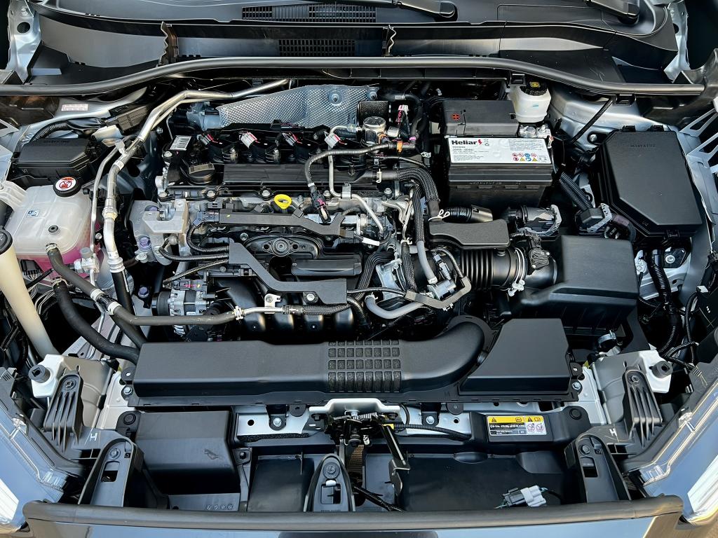 TOYOTA Corolla Cross - Foto