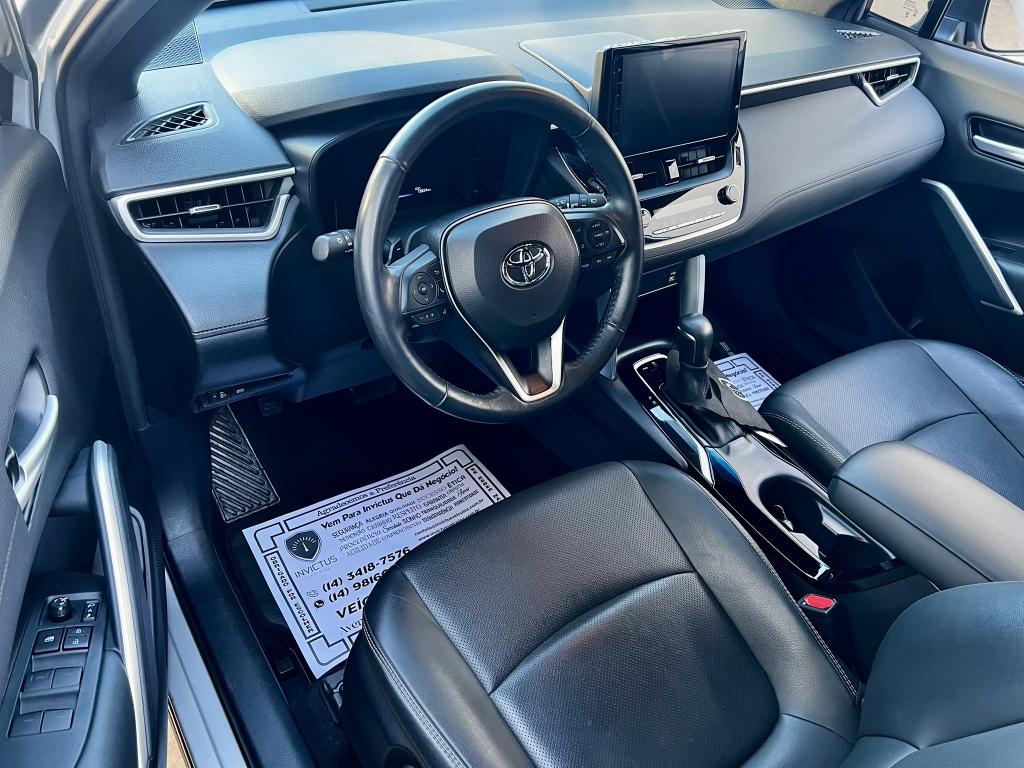 TOYOTA Corolla Cross - Foto