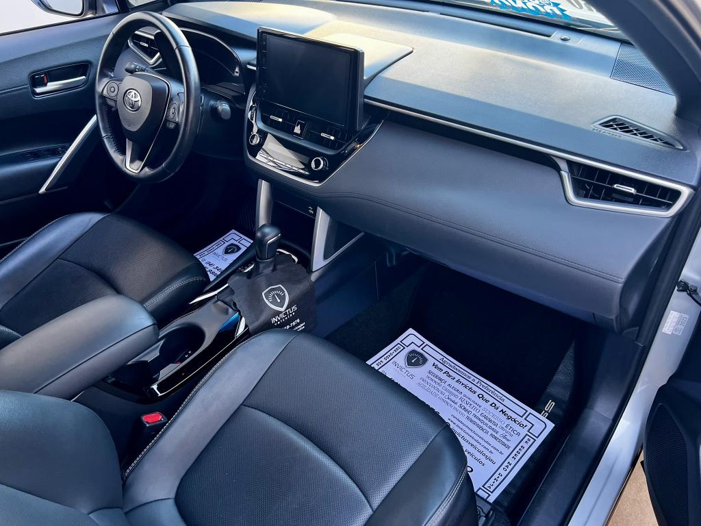 TOYOTA Corolla Cross - Foto