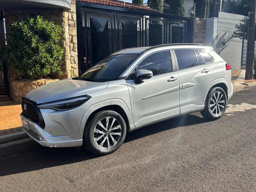 TOYOTA Corolla Cross - Foto