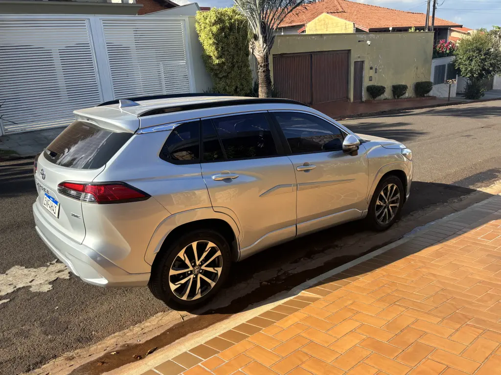 TOYOTA Corolla Cross - Foto