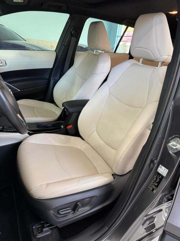 TOYOTA Corolla Cross - Foto
