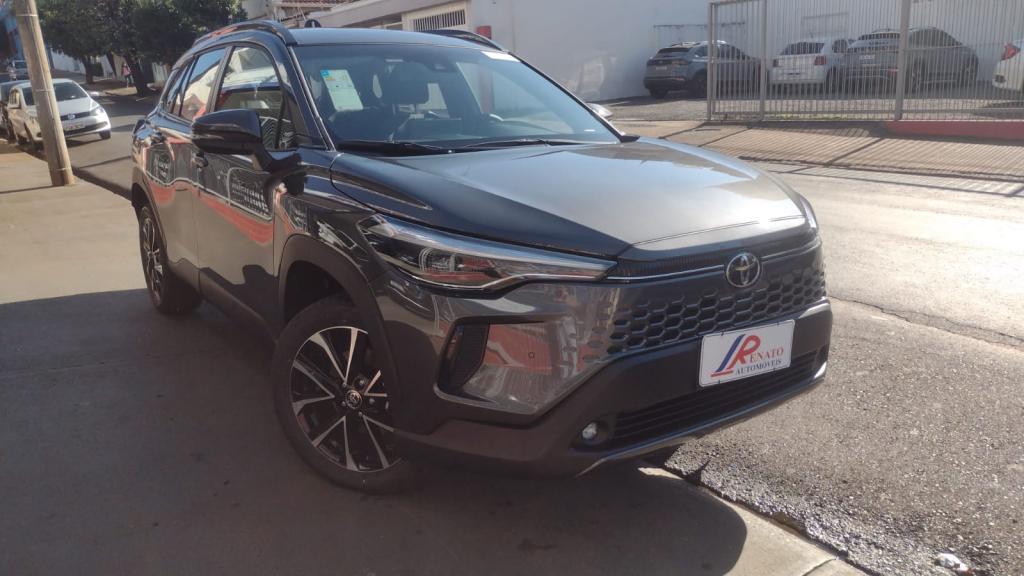 TOYOTA Corolla Cross - Foto