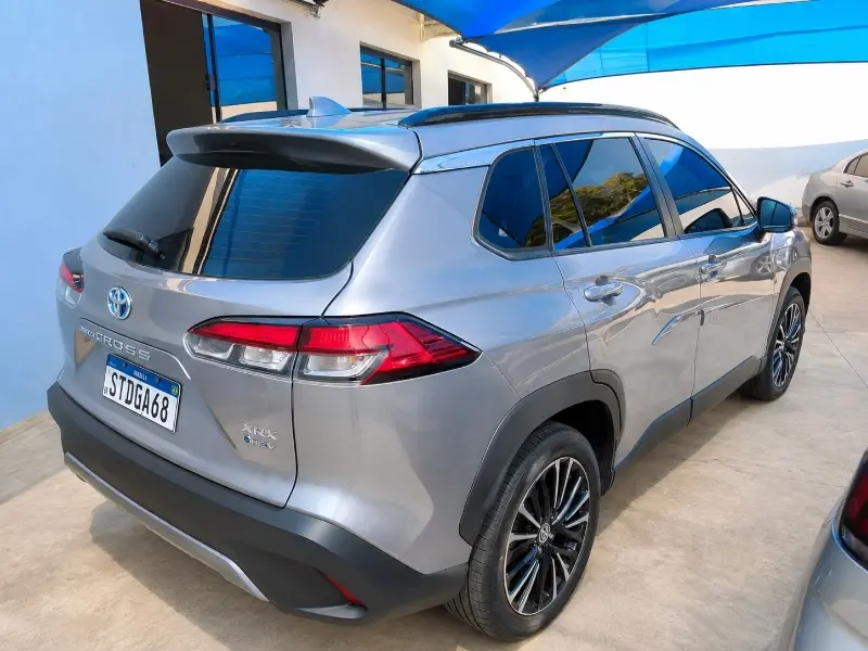 TOYOTA Corolla Cross - Foto