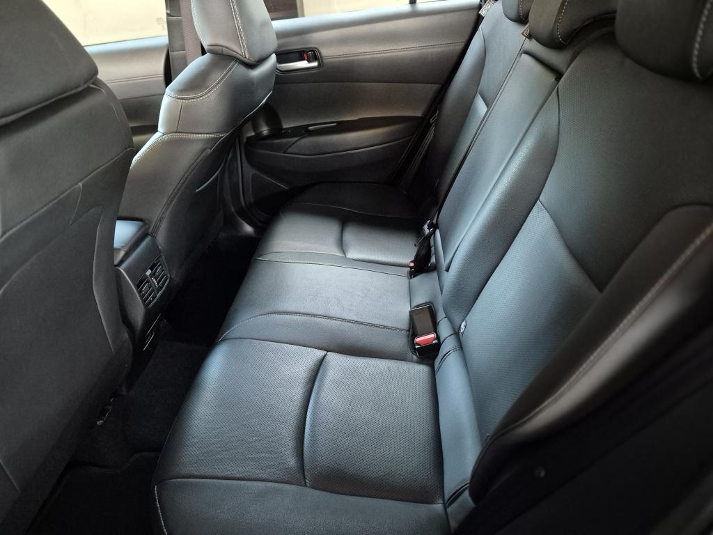 TOYOTA Corolla Cross - Foto