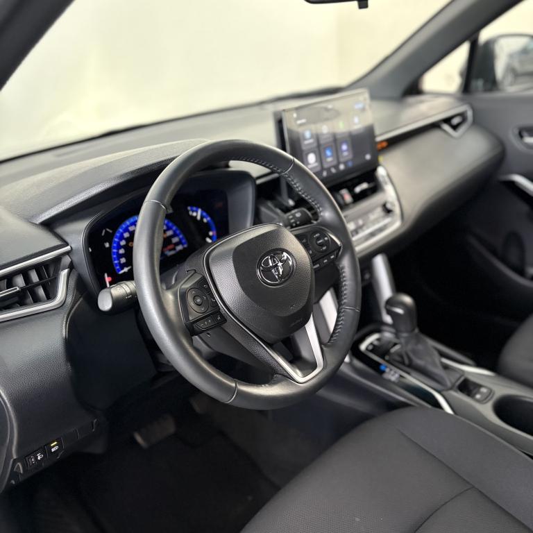 TOYOTA Corolla Cross - Foto