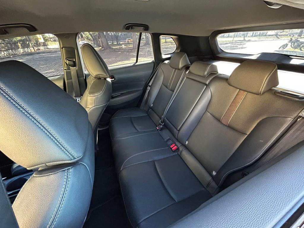 TOYOTA Corolla Cross - Foto