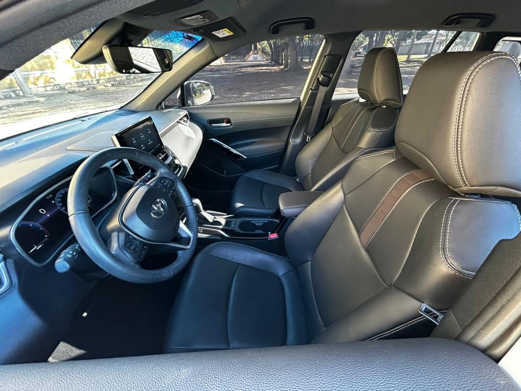 TOYOTA Corolla Cross - Foto
