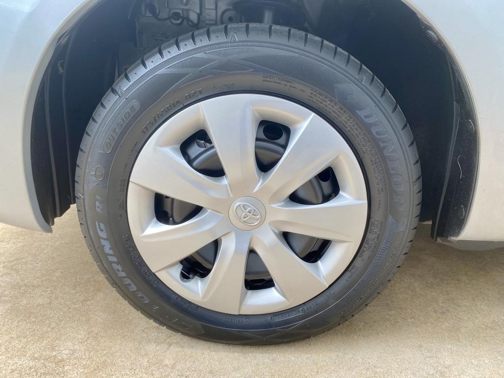 TOYOTA Etios Hatch - Foto