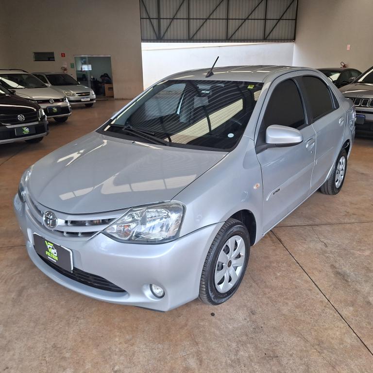TOYOTA Etios Sedan