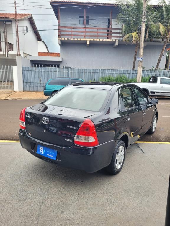 TOYOTA Etios Sedan - Foto