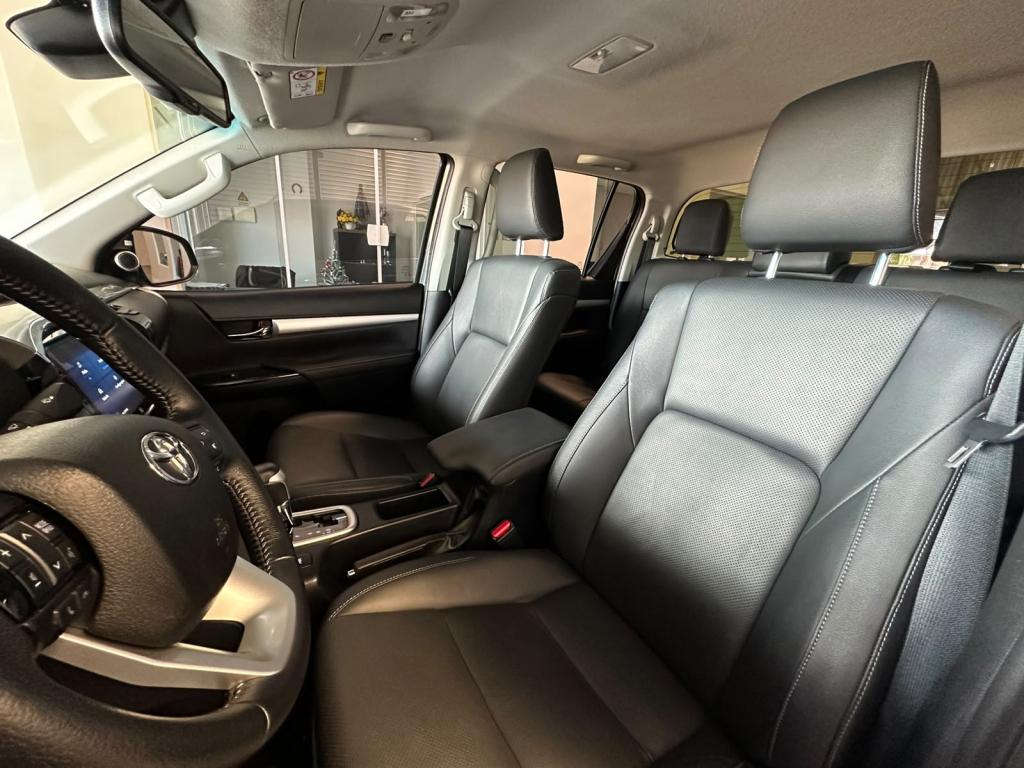 TOYOTA Hilux Caminhonete - Foto