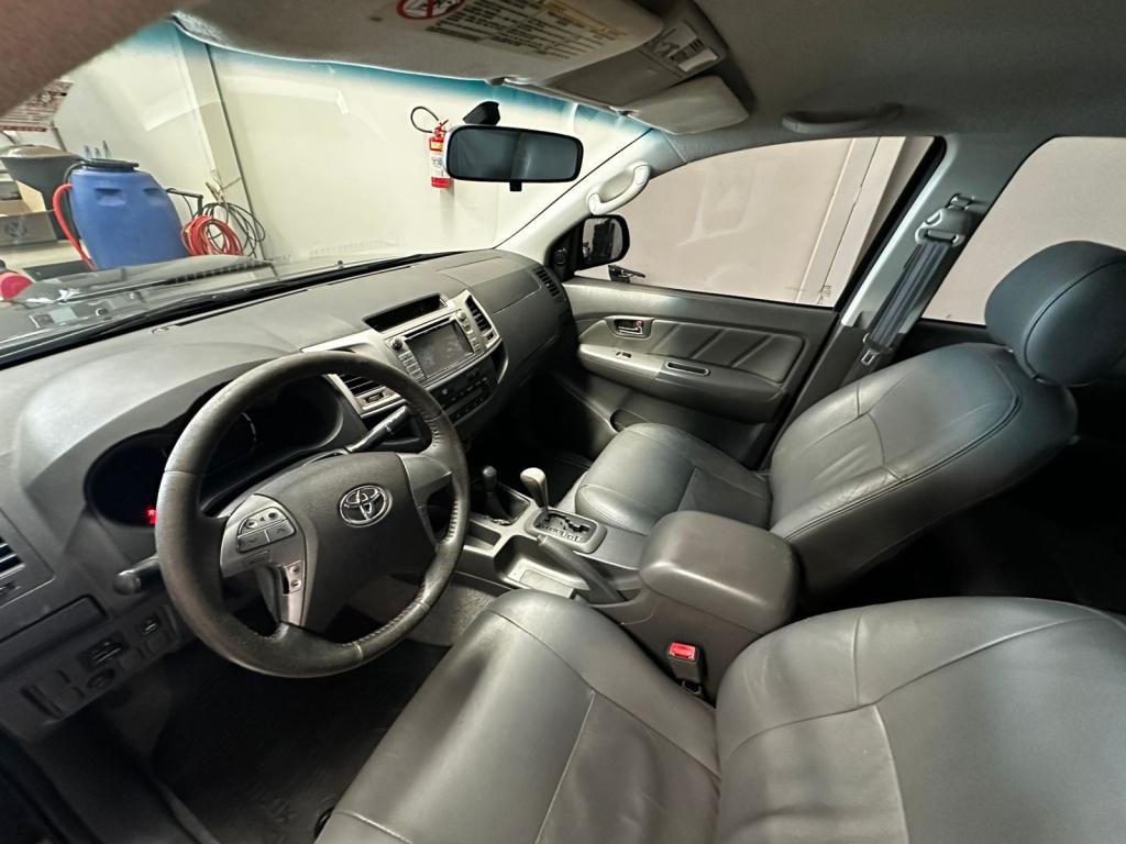 TOYOTA Hilux Caminhonete - Foto