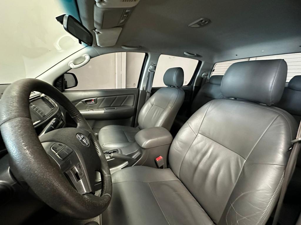 TOYOTA Hilux Caminhonete - Foto