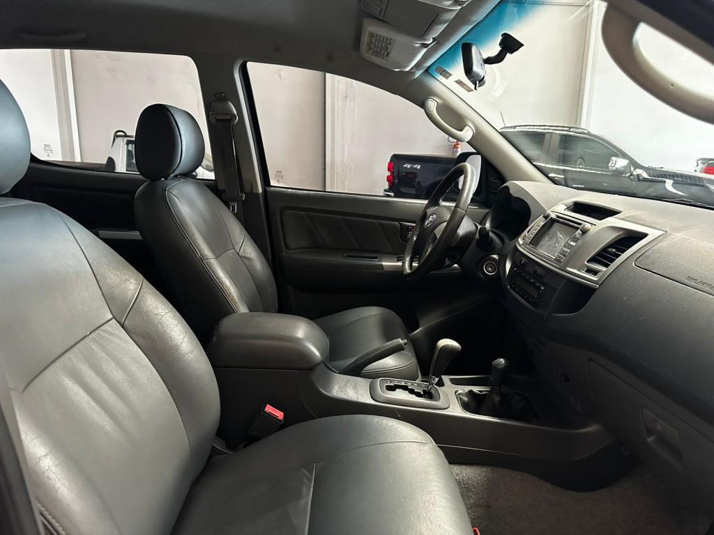 TOYOTA Hilux Caminhonete - Foto