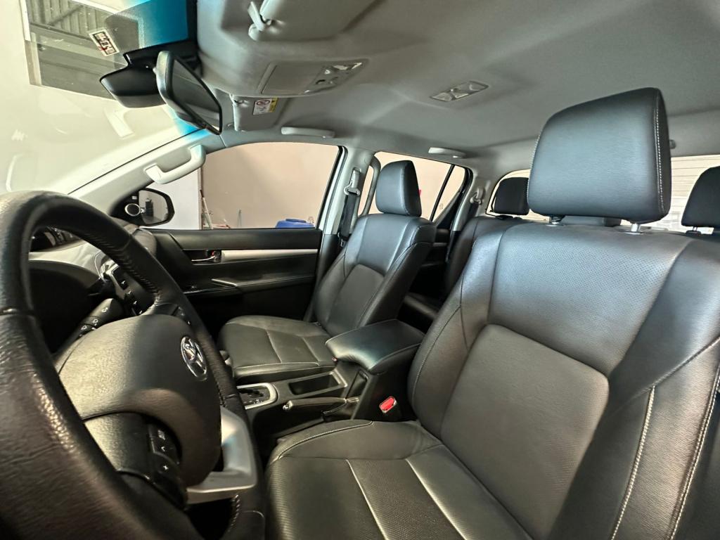 TOYOTA Hilux Caminhonete - Foto