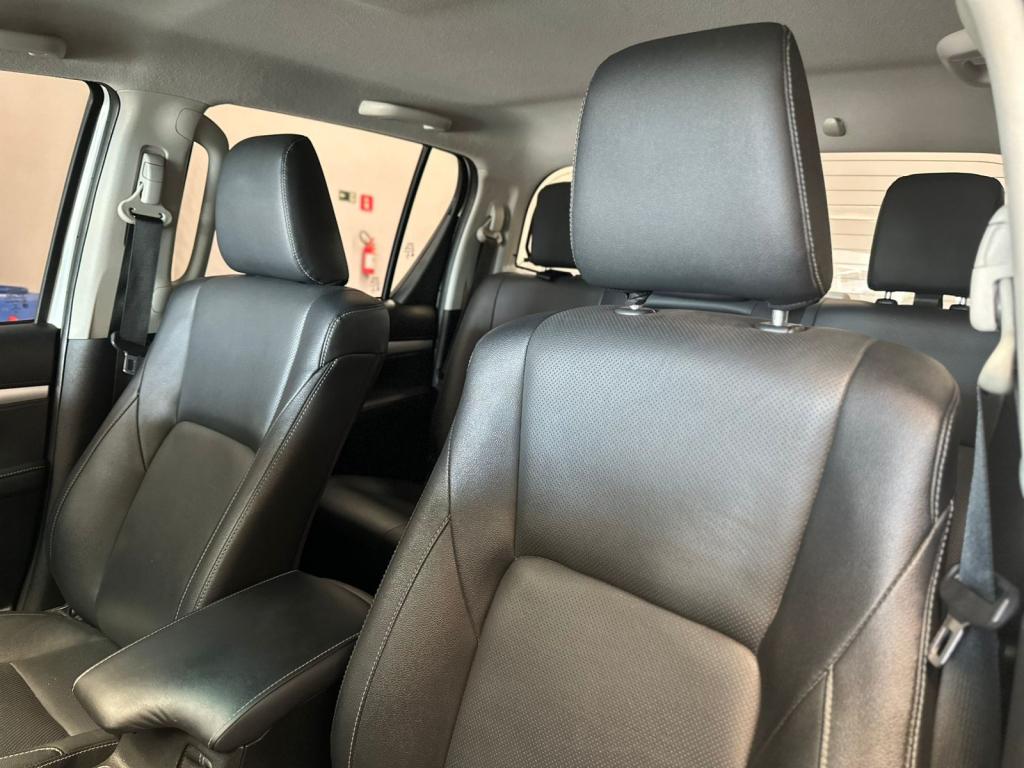 TOYOTA Hilux Caminhonete - Foto