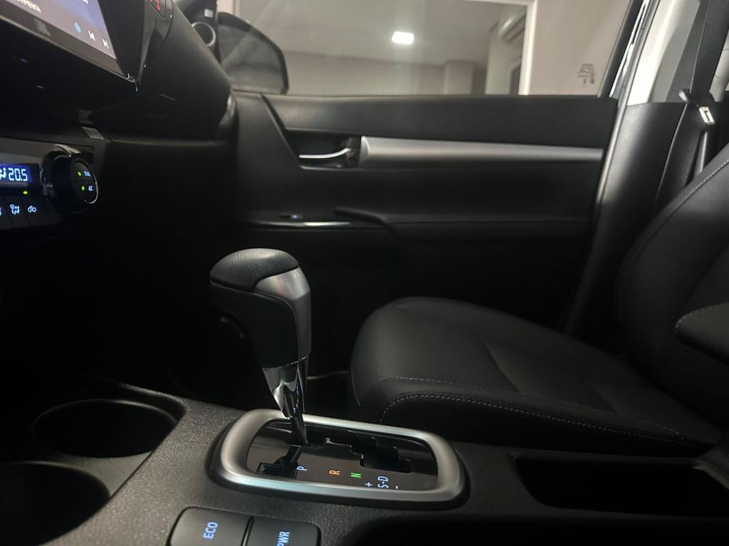 TOYOTA Hilux Caminhonete - Foto