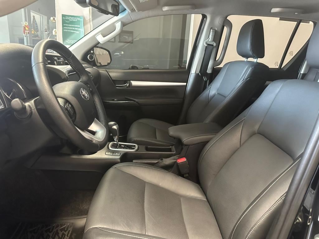 TOYOTA Hilux Caminhonete - Foto
