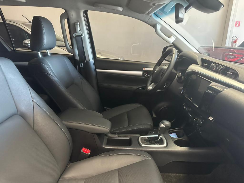 TOYOTA Hilux Caminhonete - Foto