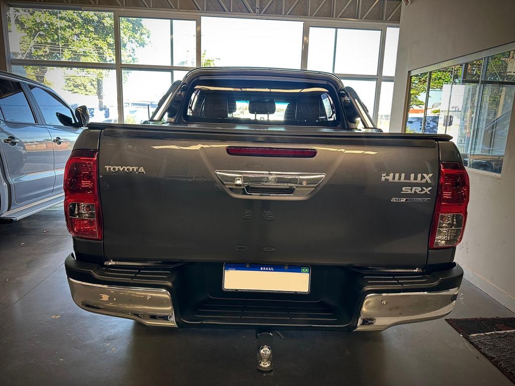 TOYOTA Hilux Caminhonete - Foto