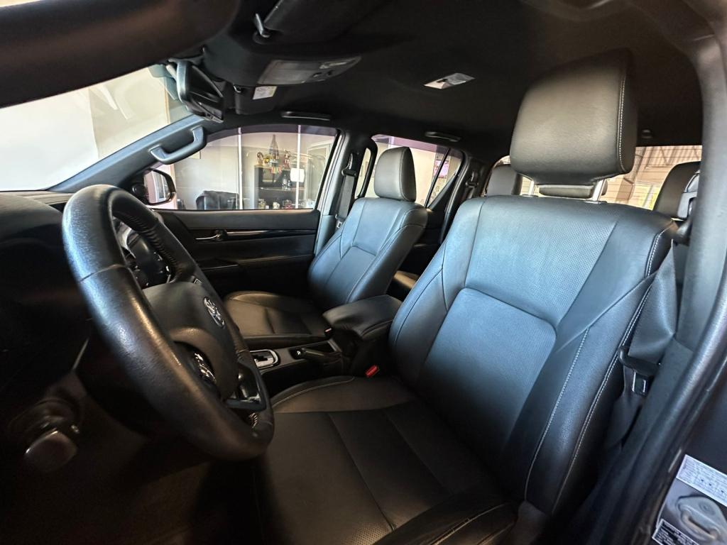 TOYOTA Hilux Caminhonete - Foto