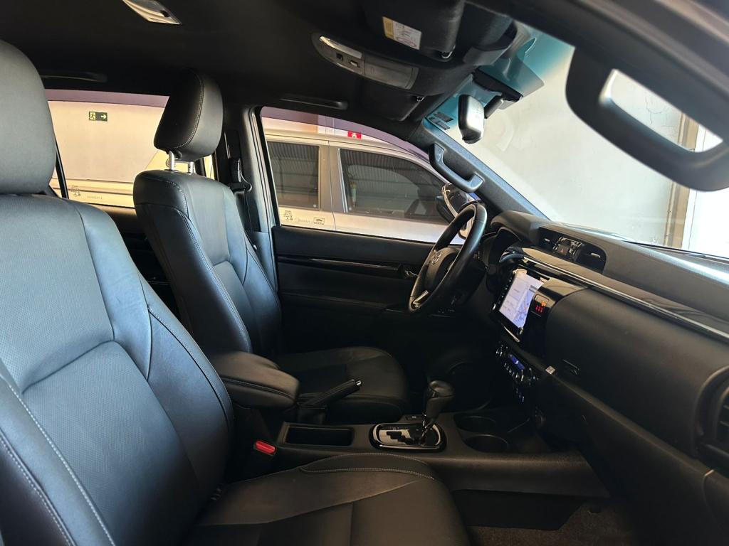 TOYOTA Hilux Caminhonete - Foto
