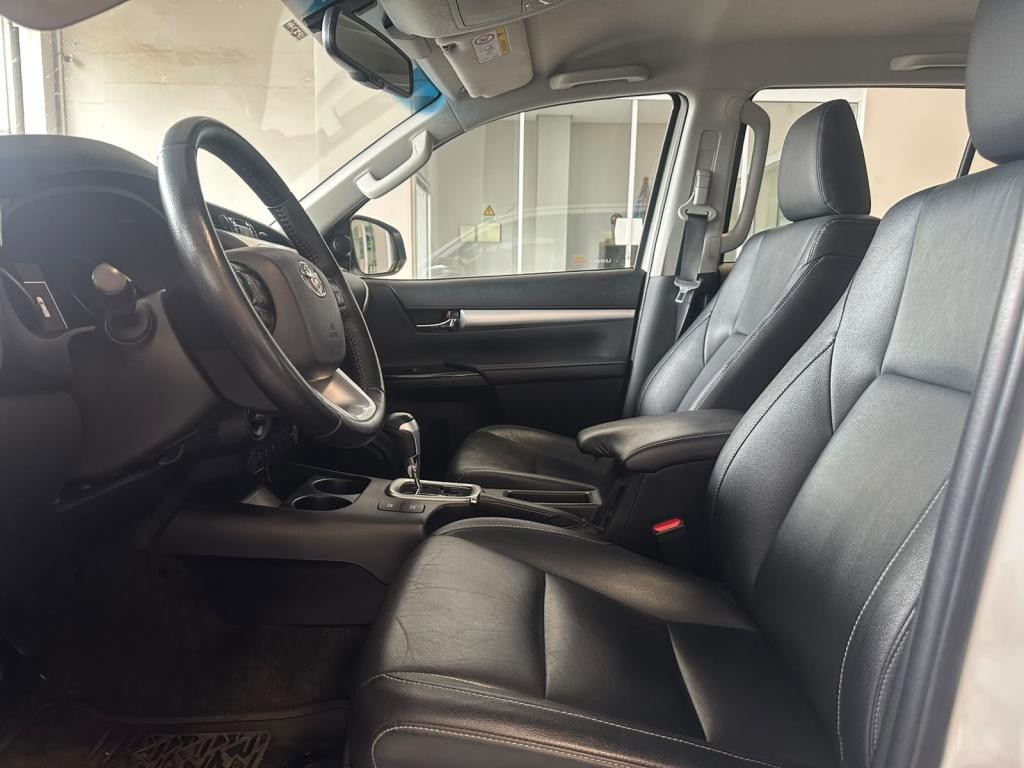 TOYOTA Hilux Caminhonete - Foto
