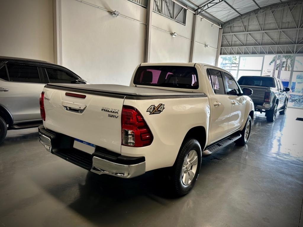 TOYOTA Hilux Caminhonete - Foto