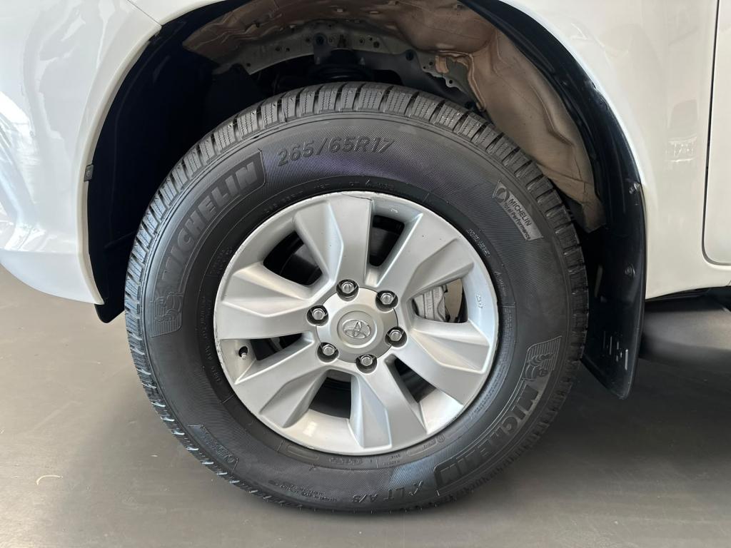 TOYOTA Hilux Caminhonete - Foto