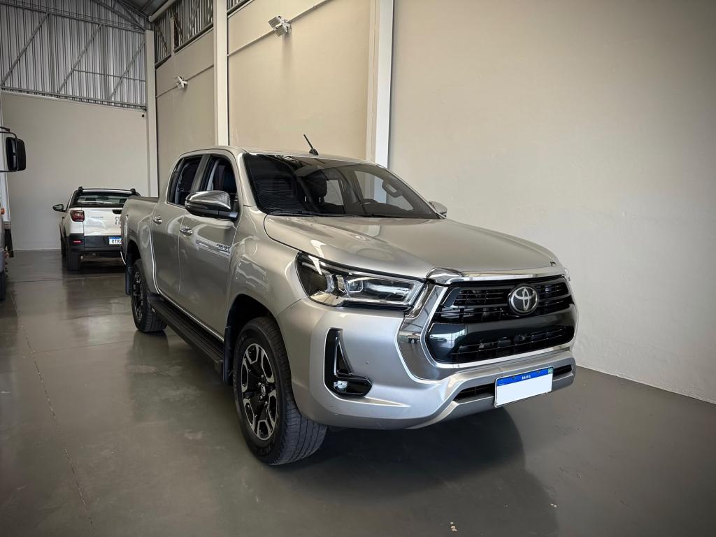 TOYOTA Hilux Caminhonete