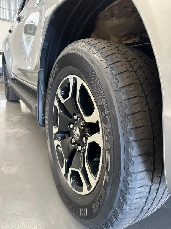TOYOTA Hilux Caminhonete - Foto