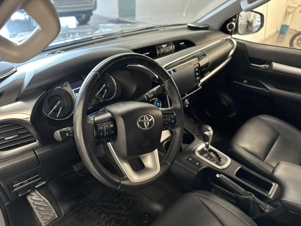 TOYOTA Hilux Caminhonete - Foto
