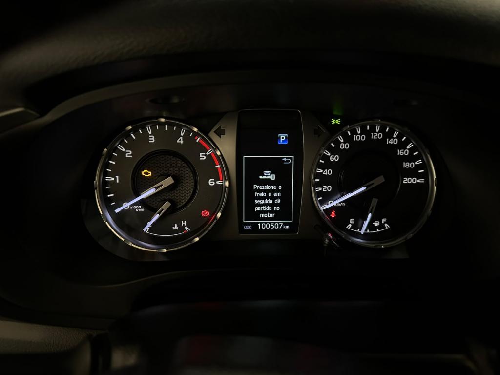 TOYOTA Hilux Caminhonete - Foto