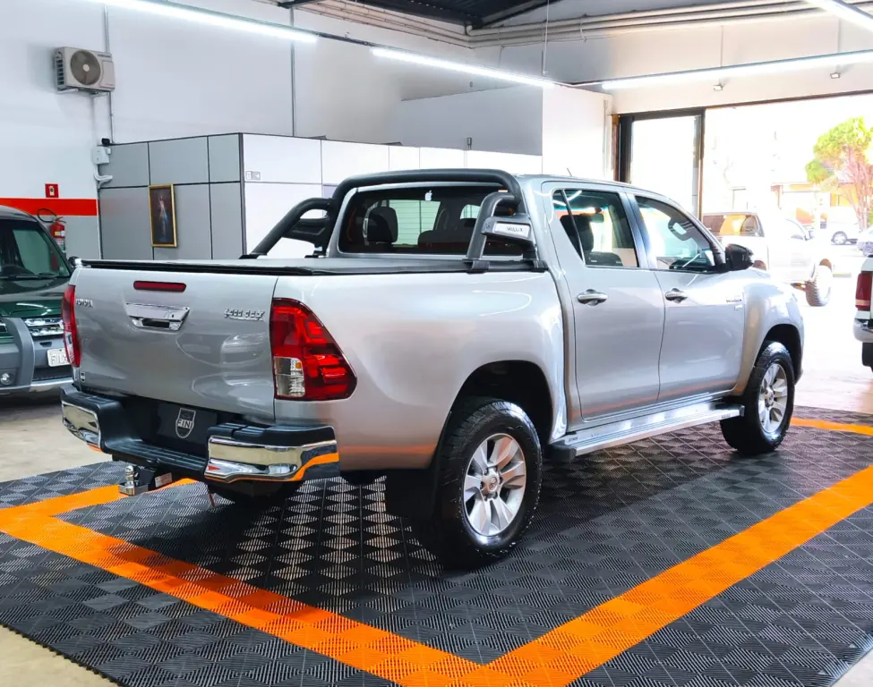 TOYOTA Hilux Caminhonete - Foto