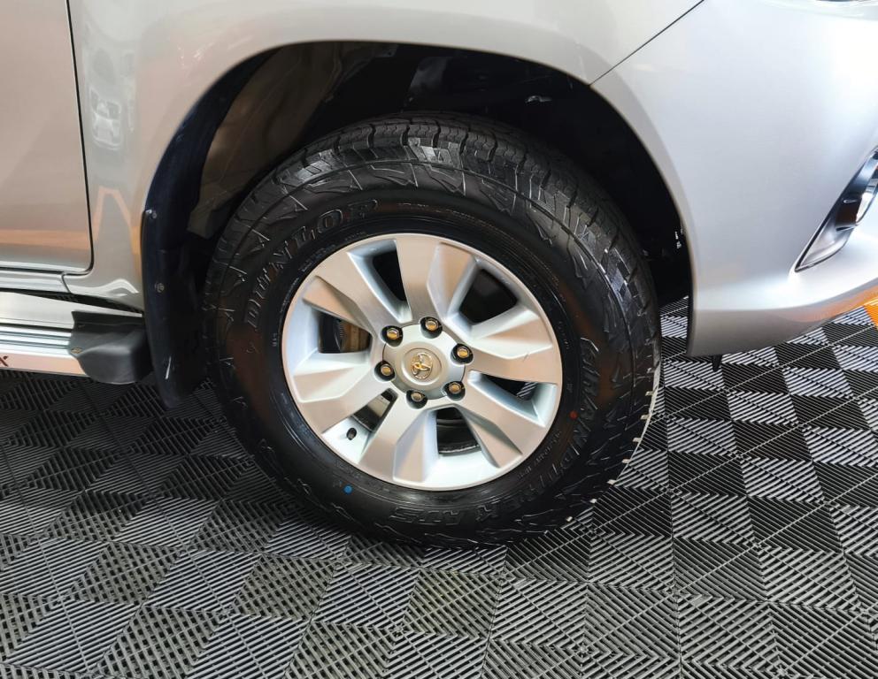 TOYOTA Hilux Caminhonete - Foto