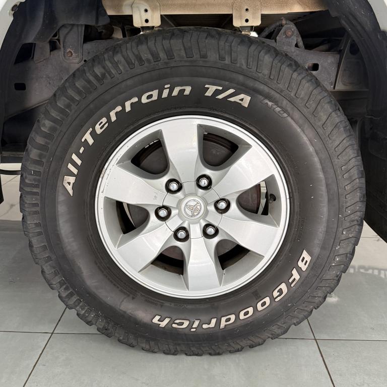 TOYOTA Hilux Caminhonete - Foto