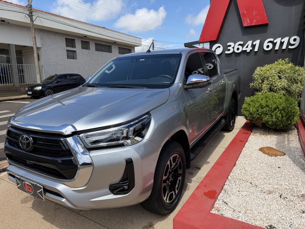 TOYOTA Hilux Caminhonete - Foto