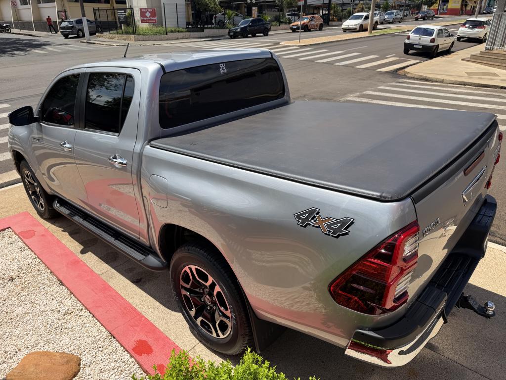 TOYOTA Hilux Caminhonete - Foto