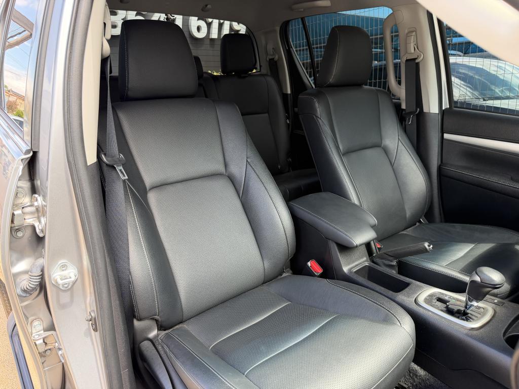 TOYOTA Hilux Caminhonete - Foto