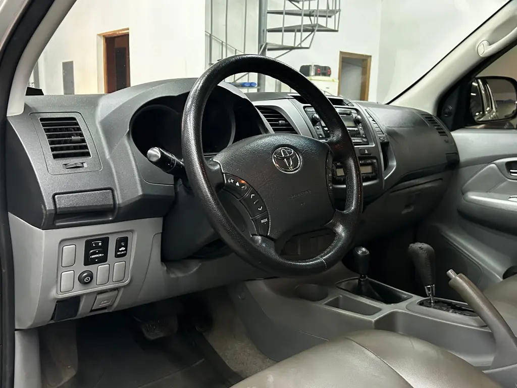 TOYOTA Hilux Caminhonete - Foto