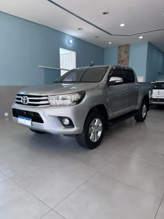 TOYOTA Hilux Caminhonete