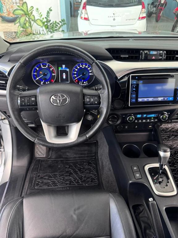 TOYOTA Hilux Caminhonete - Foto