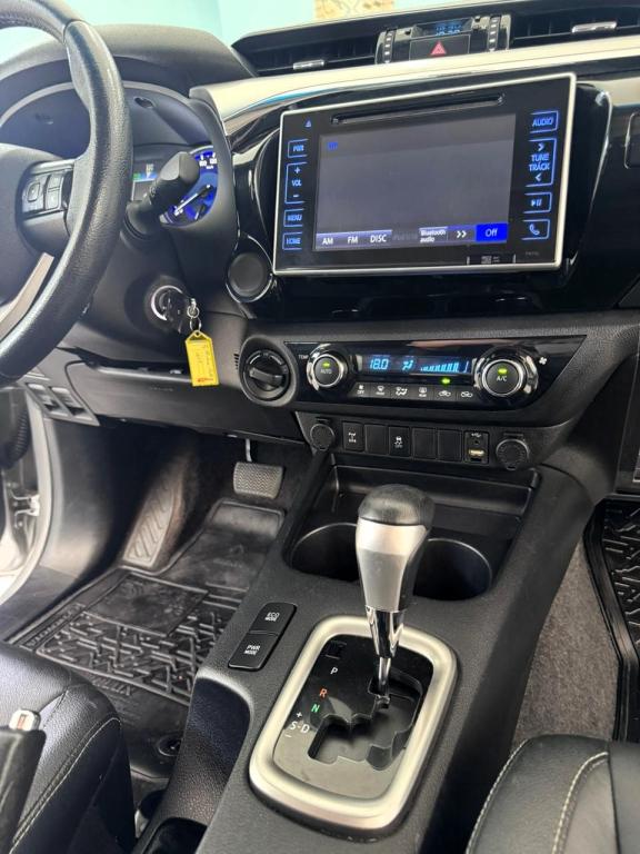 TOYOTA Hilux Caminhonete - Foto