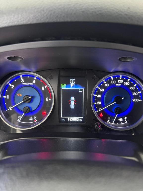 TOYOTA Hilux Caminhonete - Foto