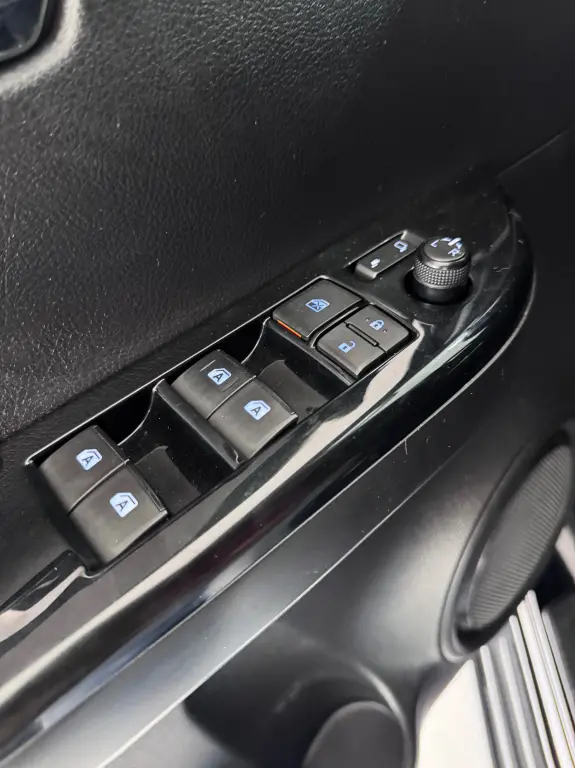 TOYOTA Hilux Caminhonete - Foto