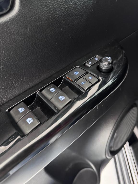 TOYOTA Hilux Caminhonete - Miniatura