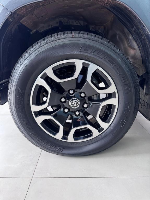 TOYOTA Hilux Caminhonete - Miniatura