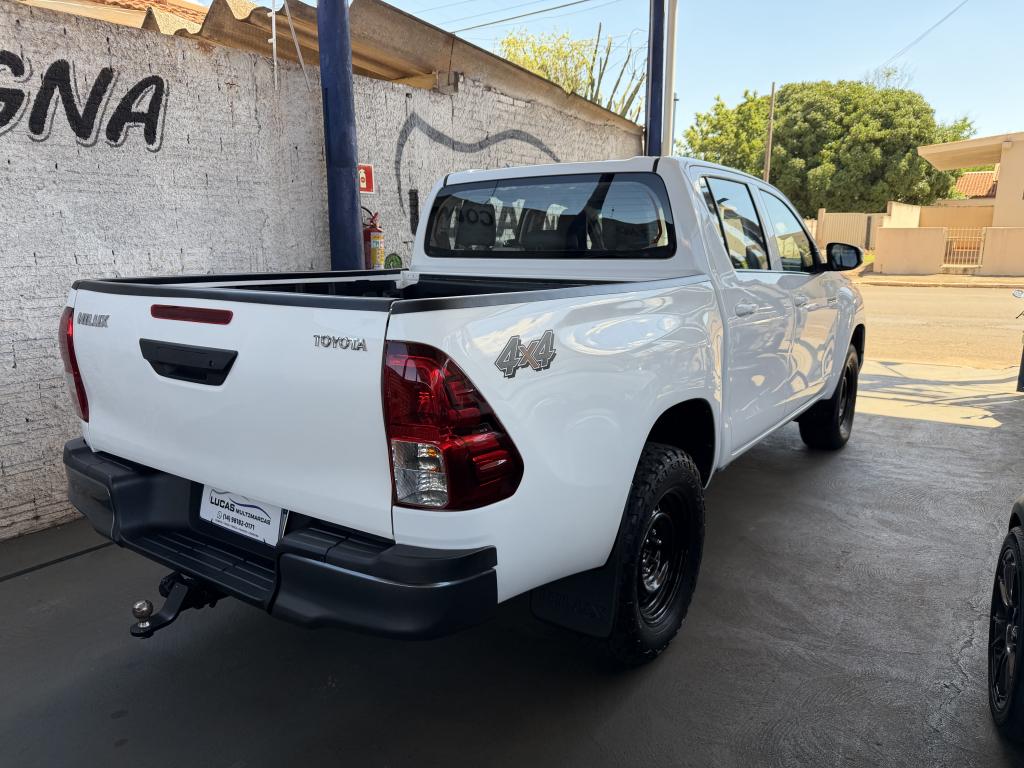TOYOTA Hilux Caminhonete - Foto